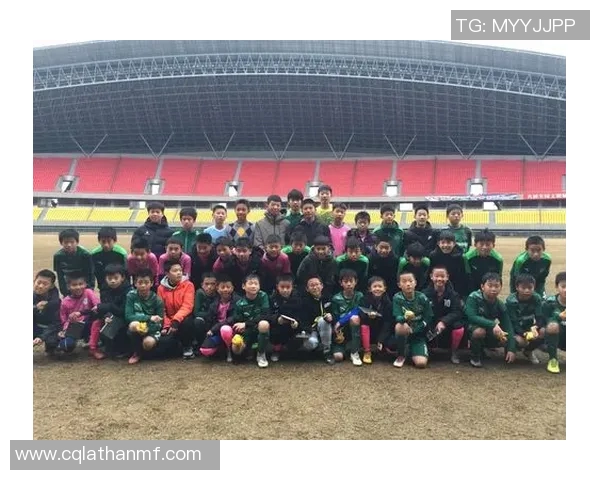 深入解析上海足球队包夹体系的战术运用与实战效果分析